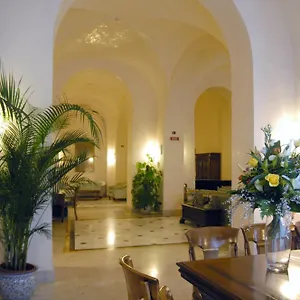Szálloda Katane Palace, Catania-Fontanarossai nemzetközi repülőtér